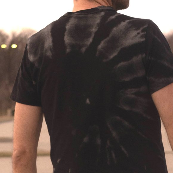 Original Friends t-shirt Black Tie Dye Style - In Great Shape - Size Medium - Picture 4 of 5